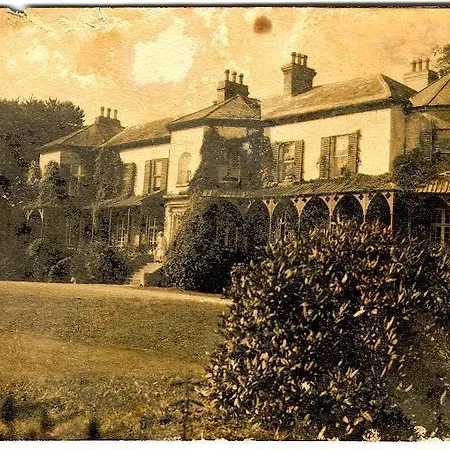 Ashley Park House Гостевой дом
