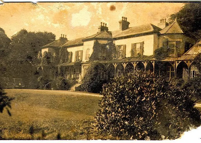 Ashley Park House 게스트하우스