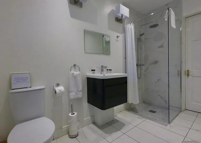 게스트하우스 Ashley Park House 니나