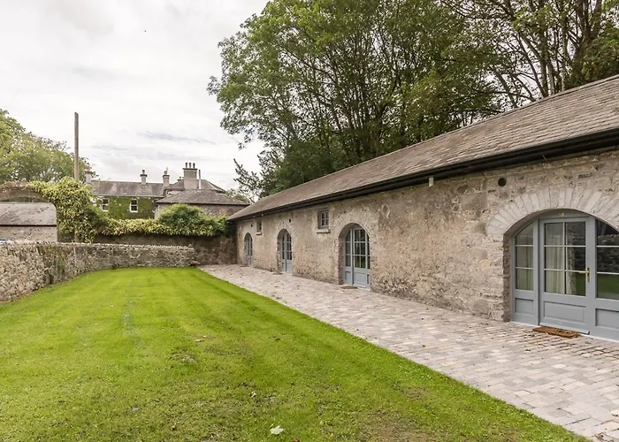 Ashley Park House 4*